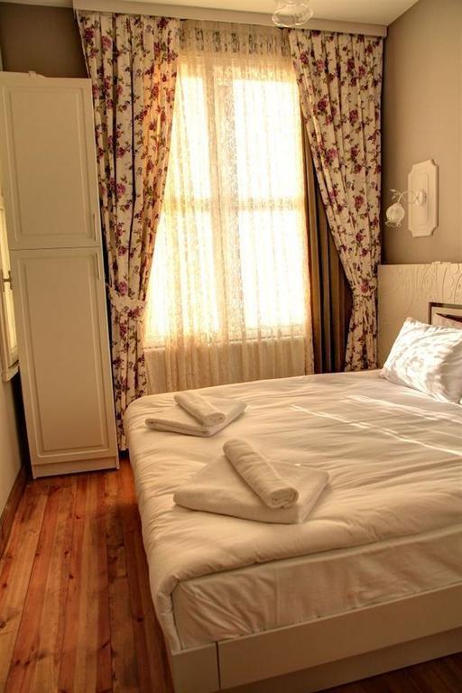 Omer Hayyam Suites Istambul Quarto foto