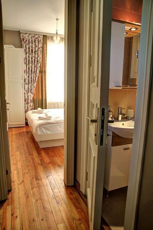 Omer Hayyam Suites Istambul Quarto foto